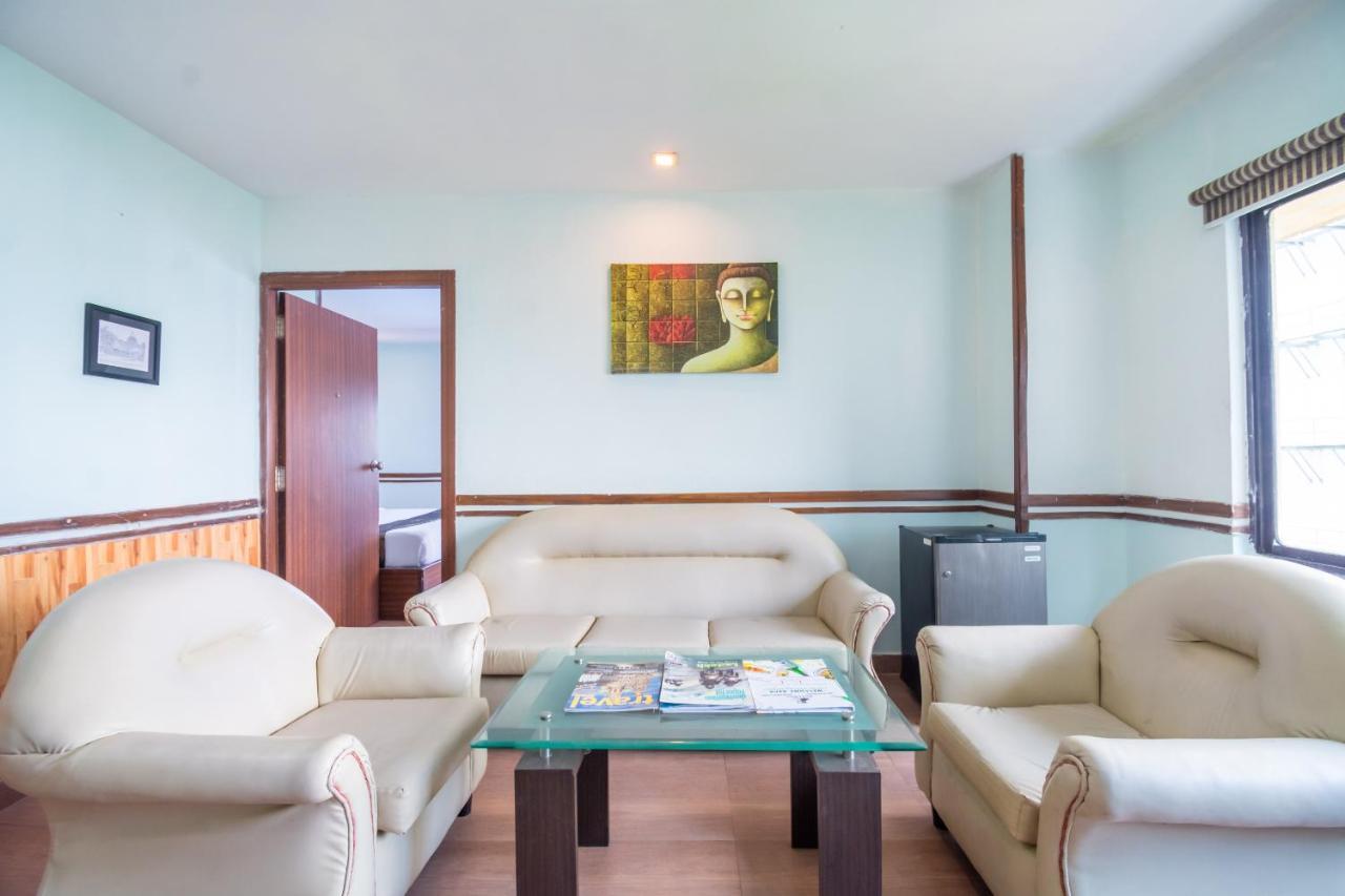 Opiam B&B A Business Hotel Колката Екстериор снимка