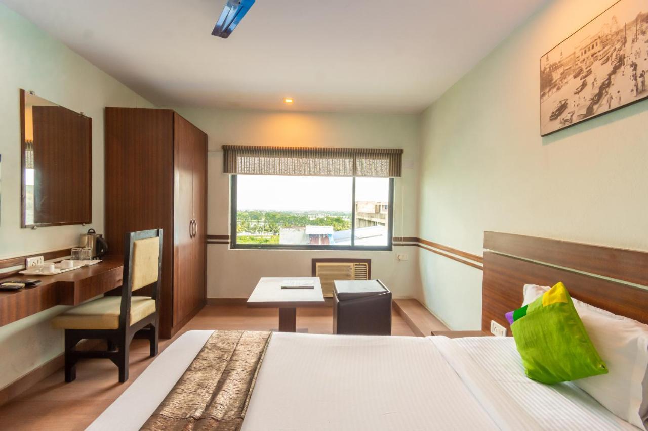 Opiam B&B A Business Hotel Колката Екстериор снимка