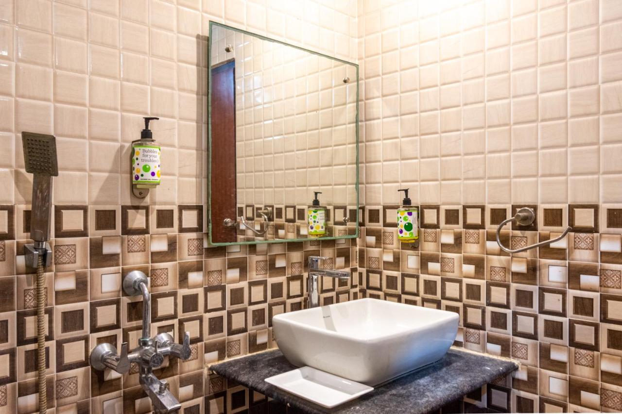 Opiam B&B A Business Hotel Колката Екстериор снимка